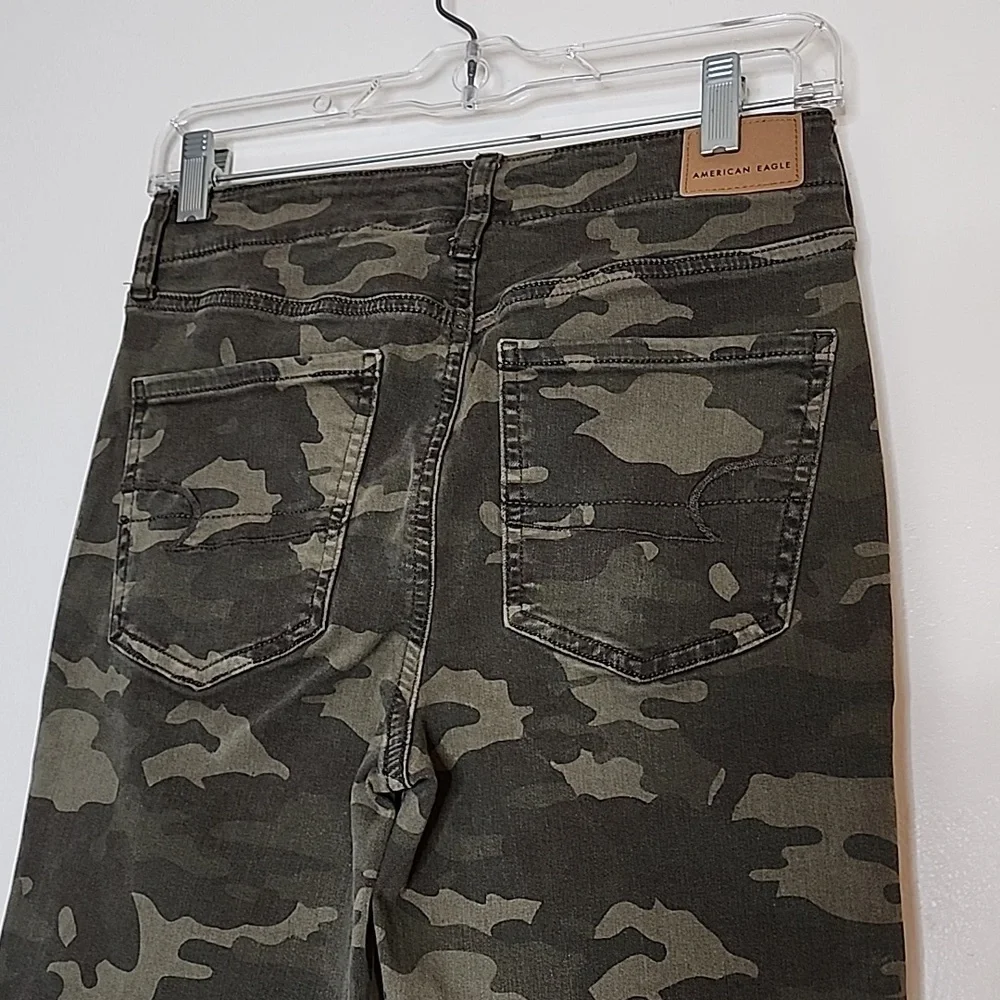 American Eagle Outfitters High Rise Camo Jeans Skinny Stretch Deep Pockets